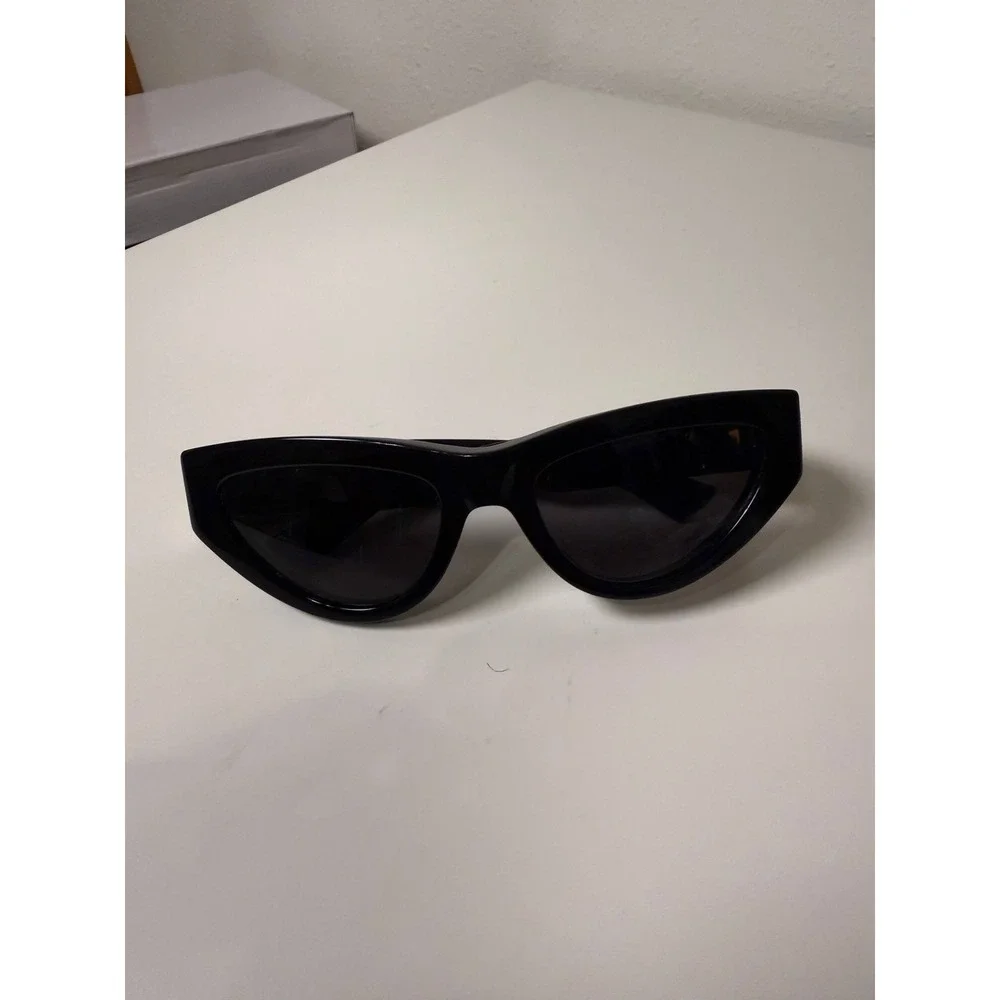 Bottega Veneta black glasses